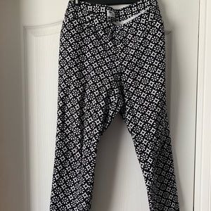 Old Navy size 18 black&white pixie pant, ankle cut